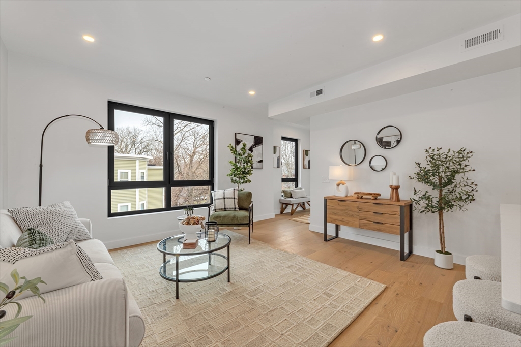 3992 Washington St #303 — photo
