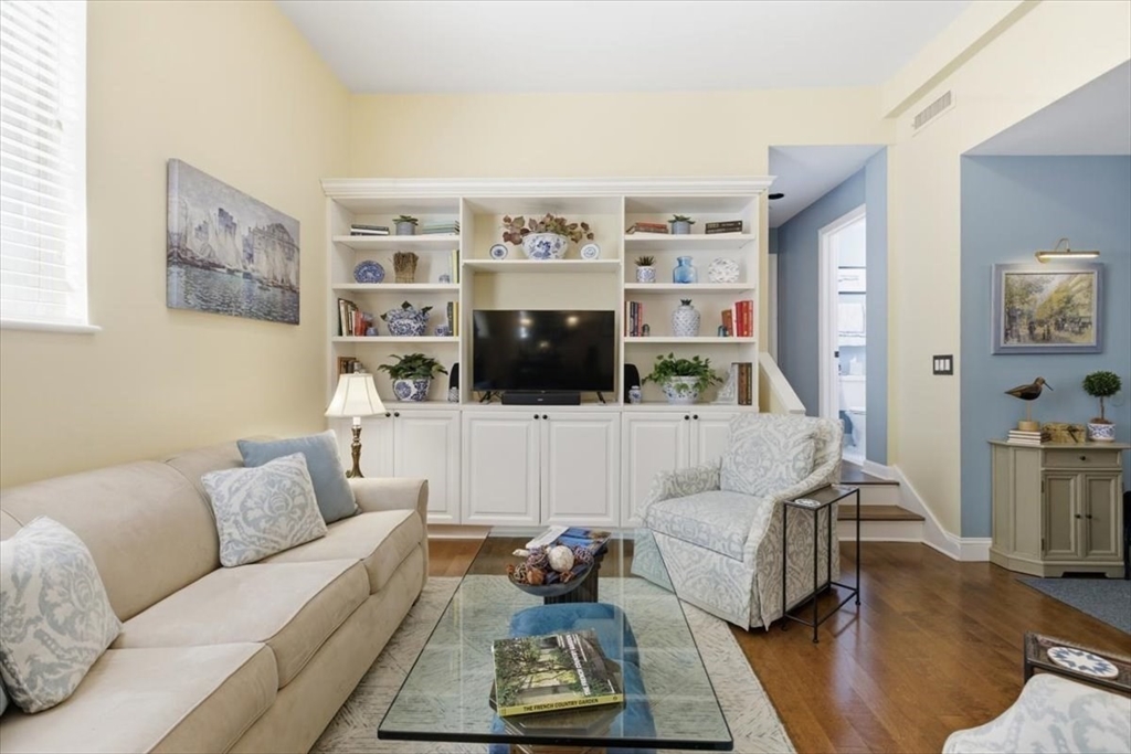 65 Glen Rd #H1 — photo