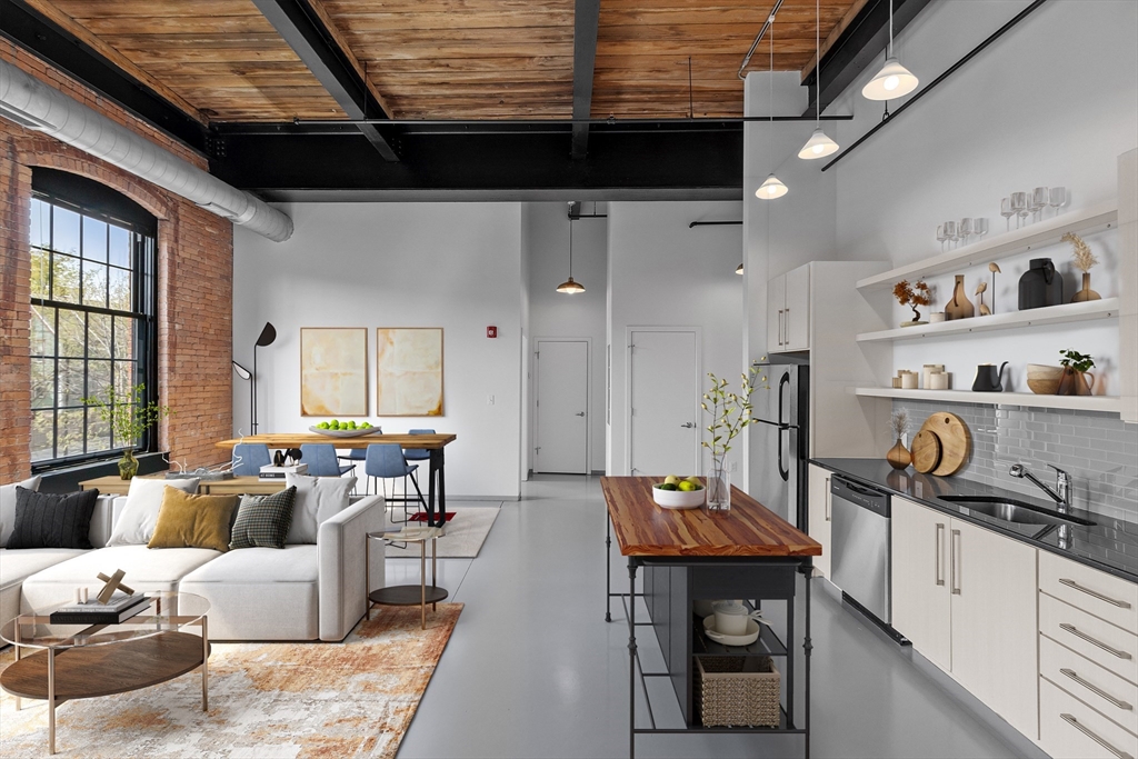 160 Water St # 203 — photo