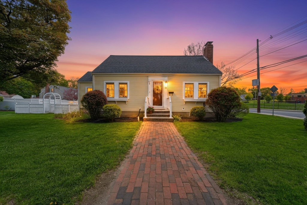 28 Myopia Road, Stoneham, MA 02180