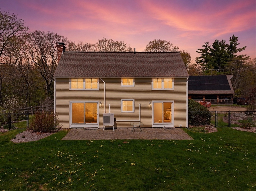 9 Adams Road, Hubbardston, MA 01452