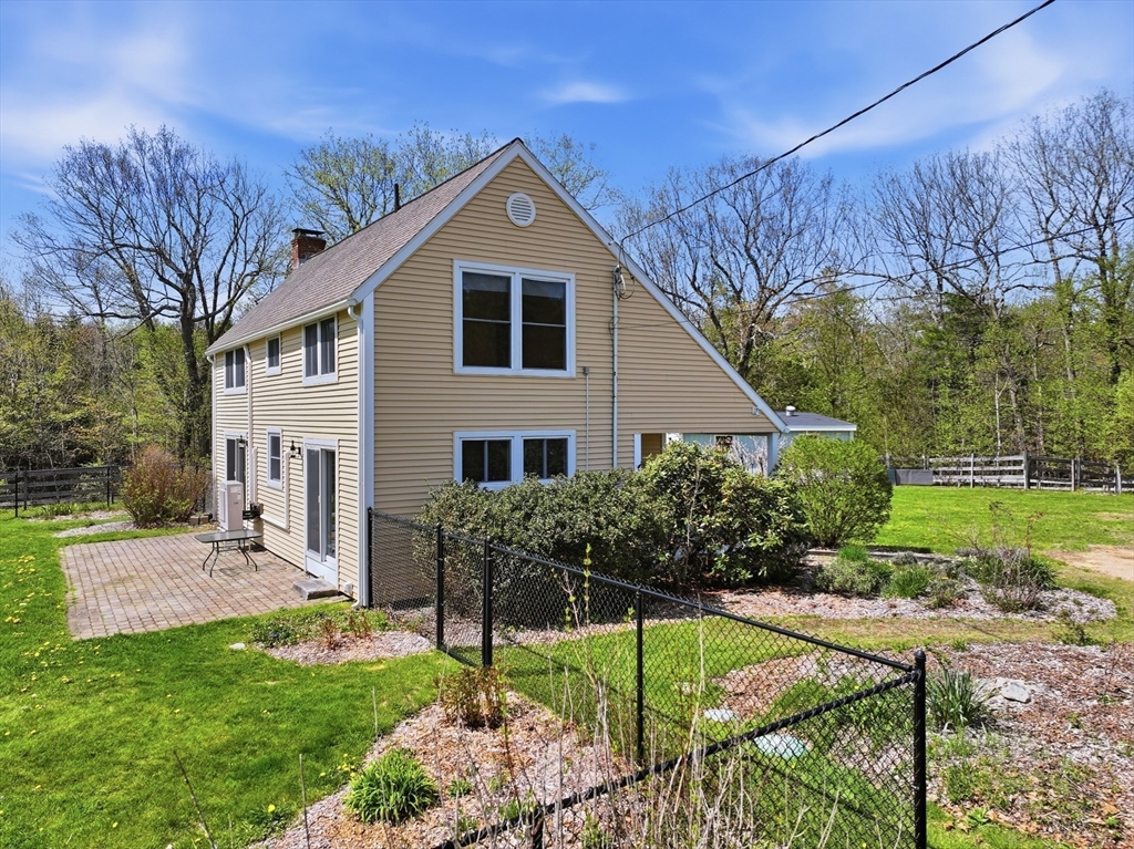 9 Adams Road, Hubbardston, MA 01452 — photo 3
