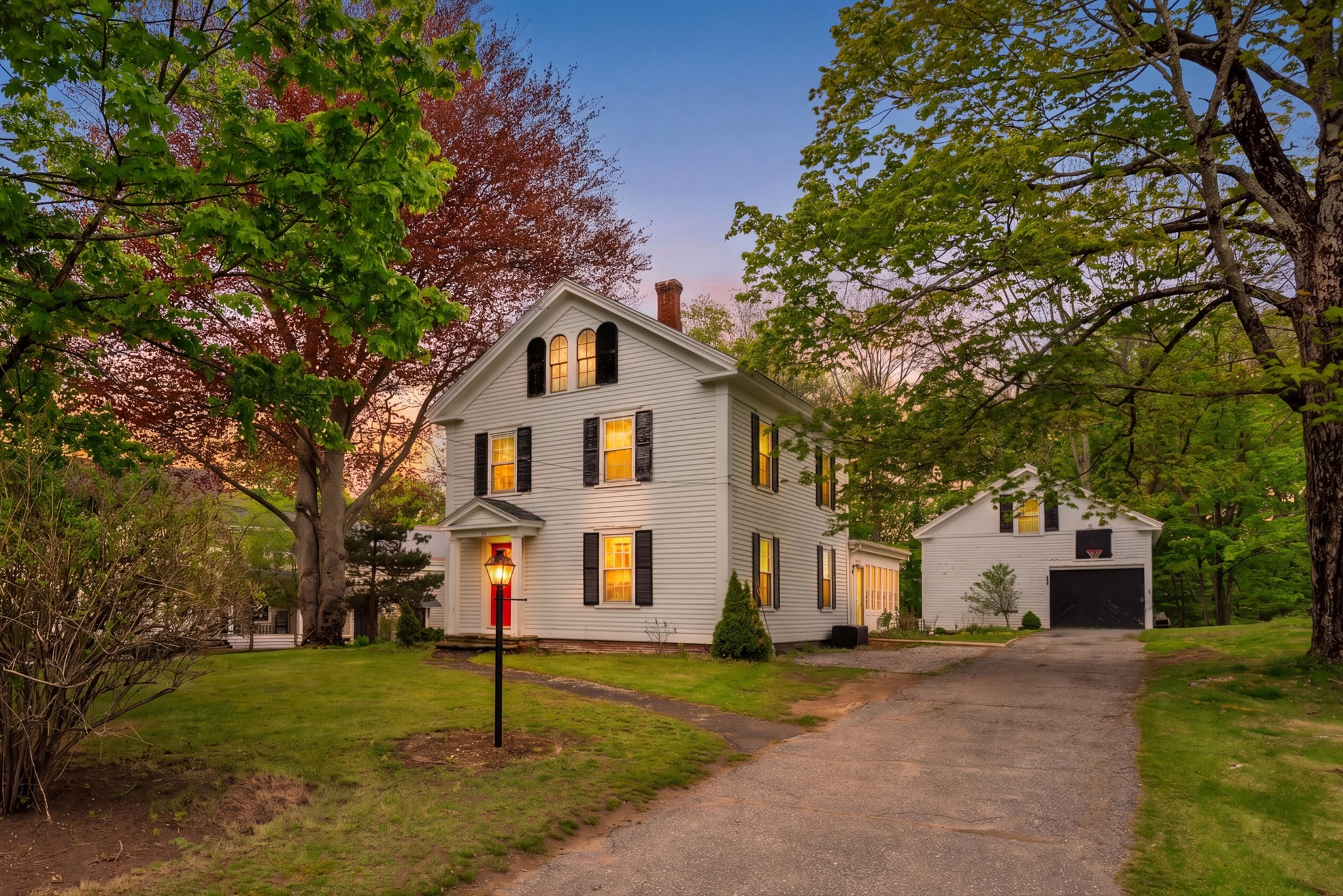 10 Maple — photo