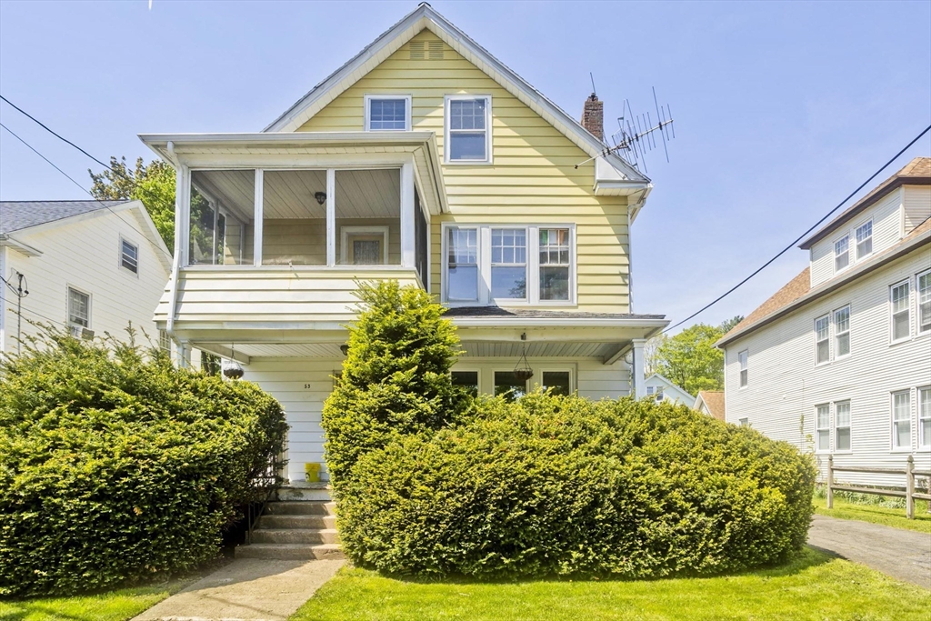 53 Calumet Road, Holyoke, MA 01040