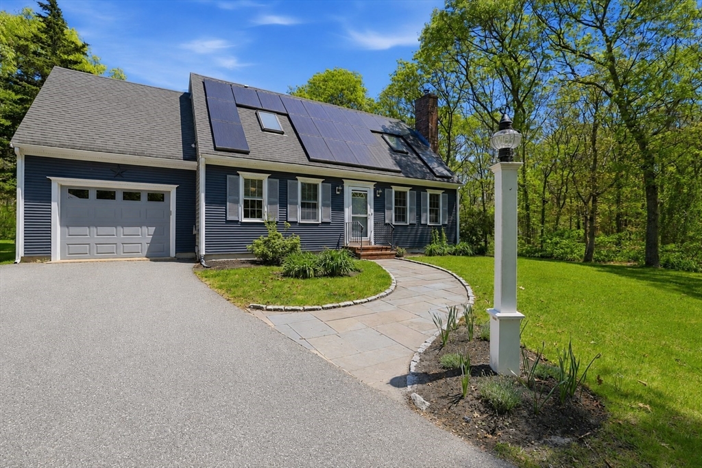 83 Greenville Dr — photo