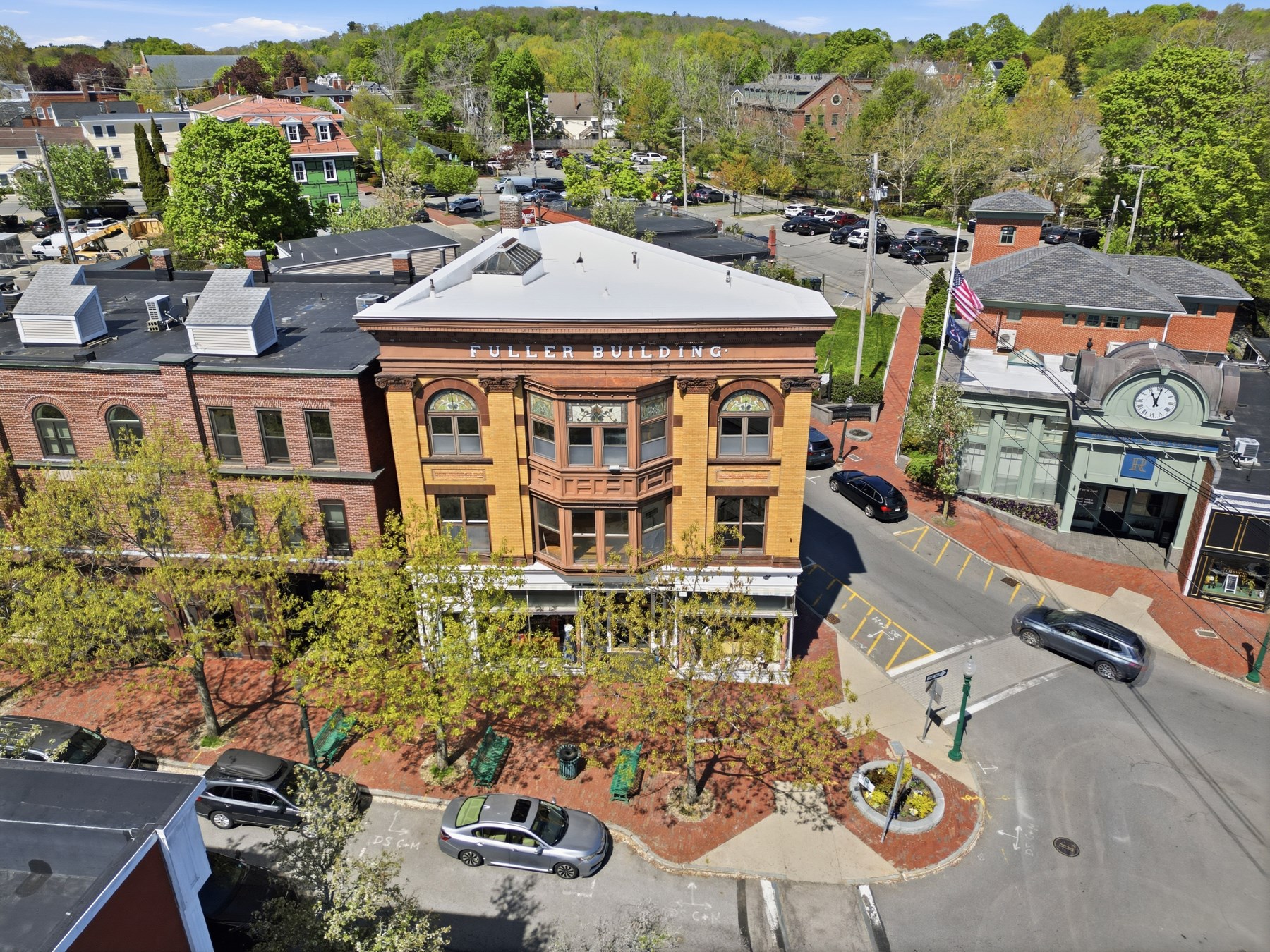 45 Main St # 5 — photo