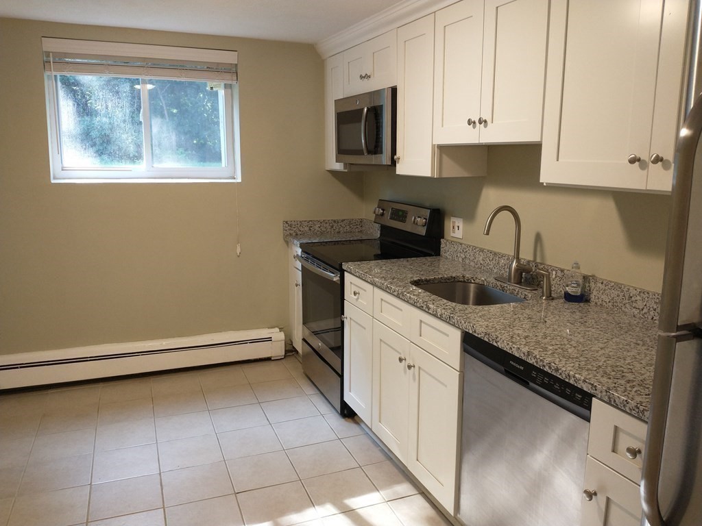 41 Westgate Road #1, Boston, MA 02467 — photo 2