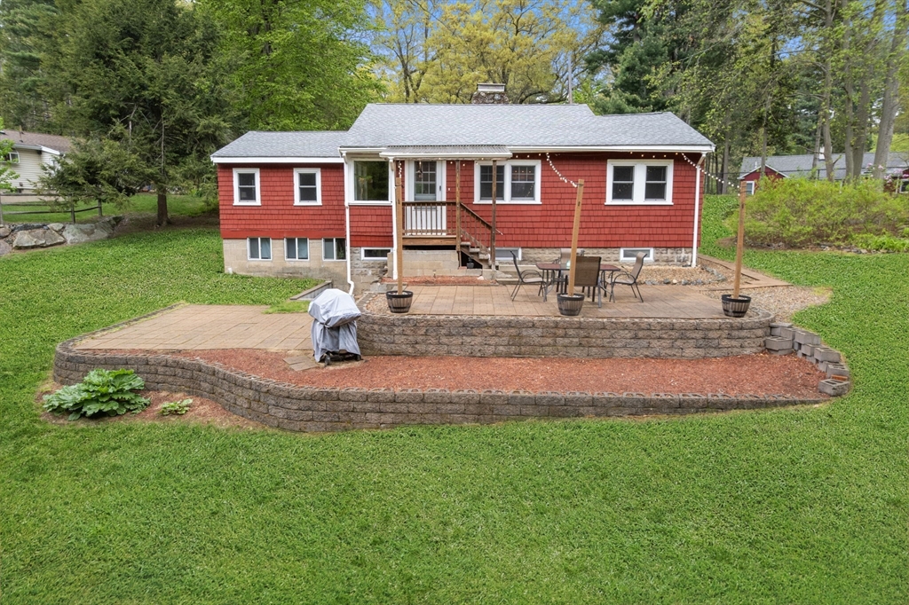 30 Stonebridge Road, Wayland, MA 01778