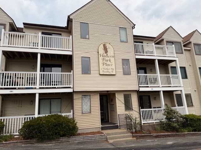 11 Hulbert #15 — photo