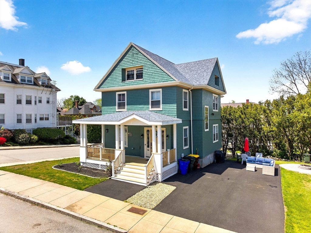 710 High St — photo