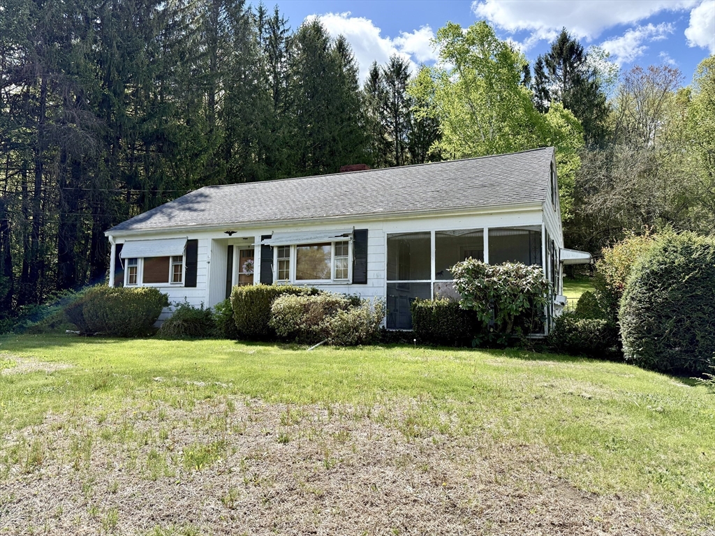 81 Clinton Road, Sterling, MA 01564