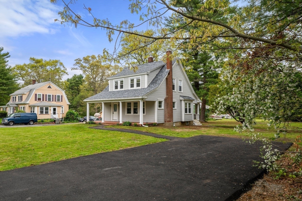 118 County Road, Freetown, MA 02717