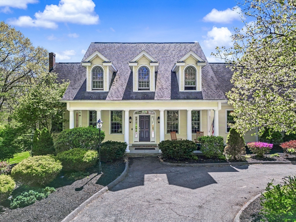 270 Mendon Road, Sutton, MA 01590