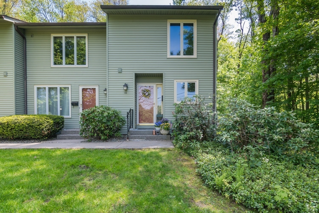 10 Walnut St #10 — photo