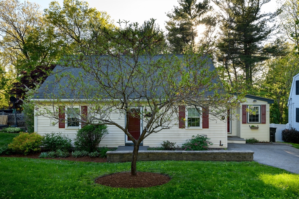 32 Westview Road, Worcester, MA 01602