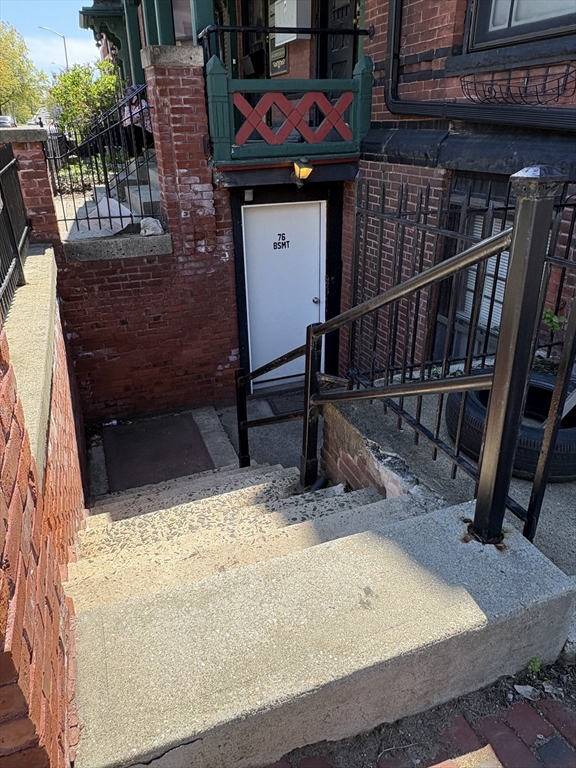 76 Maple St Ground Unit — photo