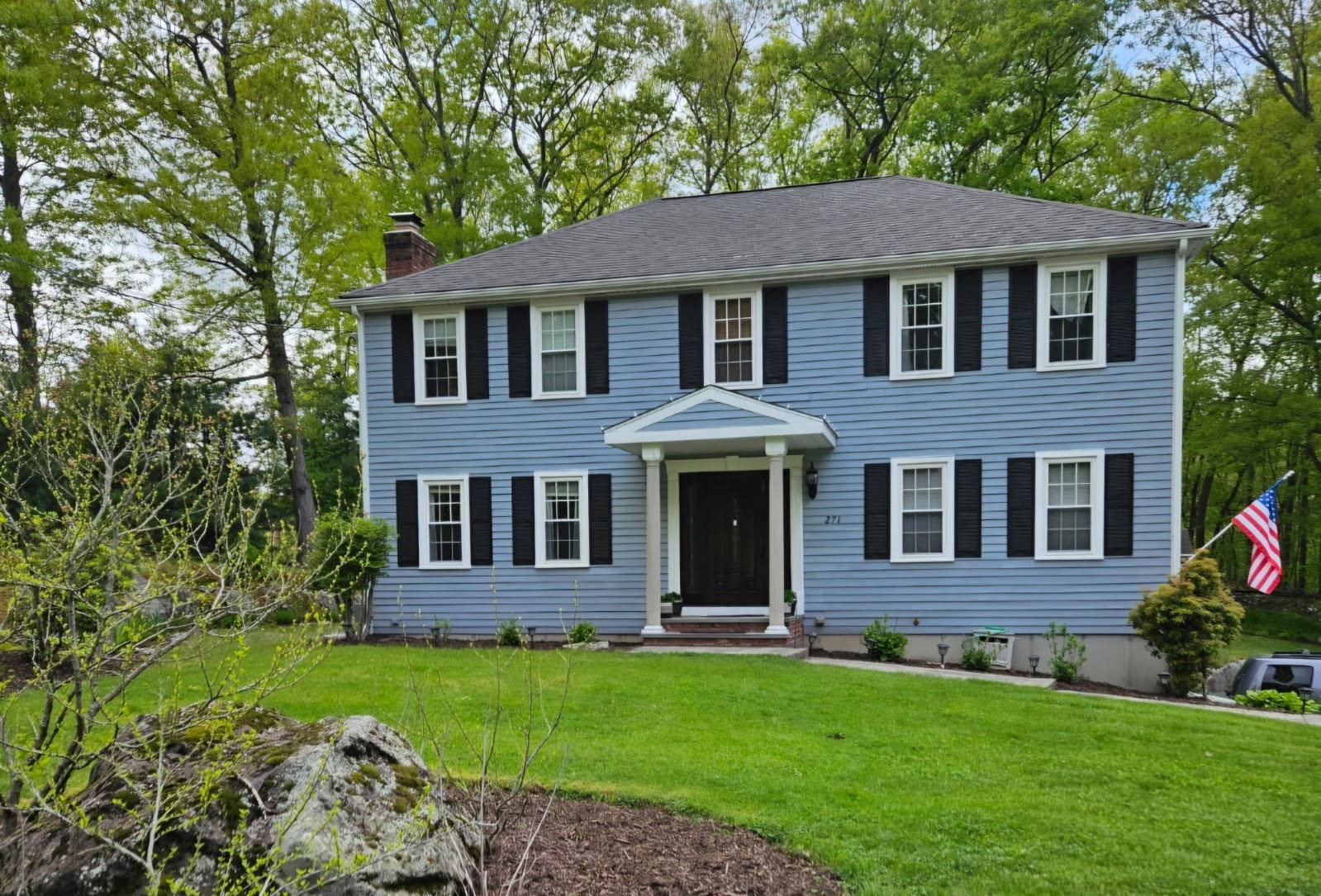 271 Cliff Drive — photo