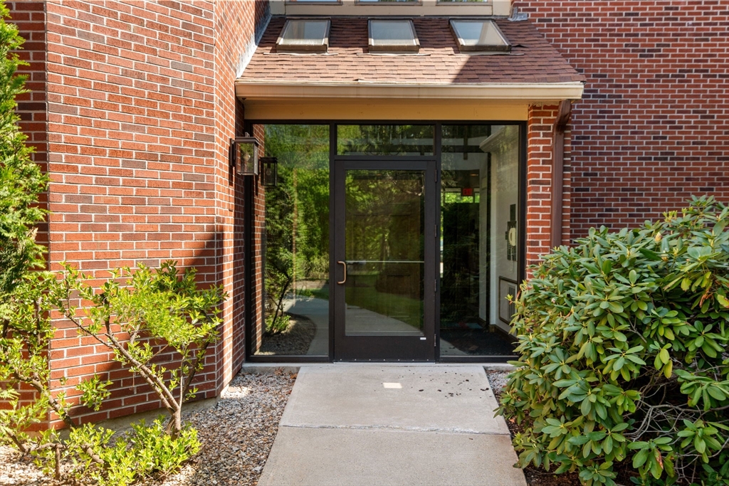 770 Salisbury St #J558 — photo