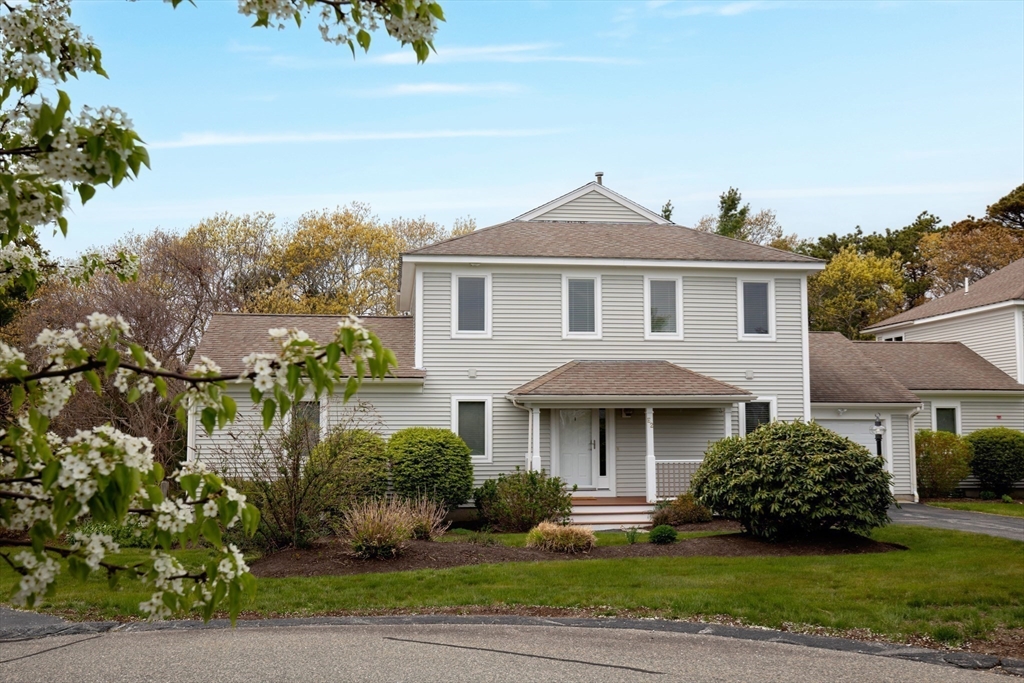 2 Beach Plum Ln E — photo
