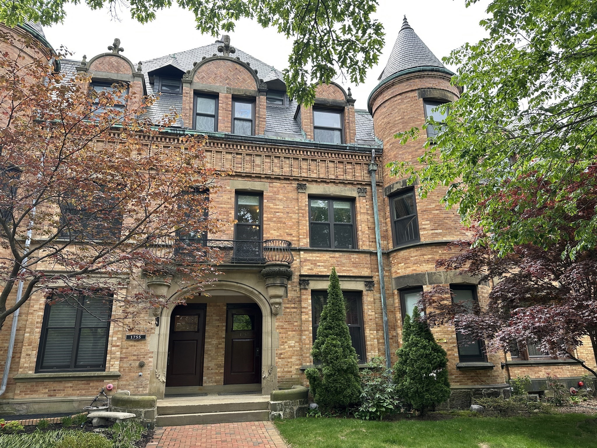 1757 Beacon St #1 — photo