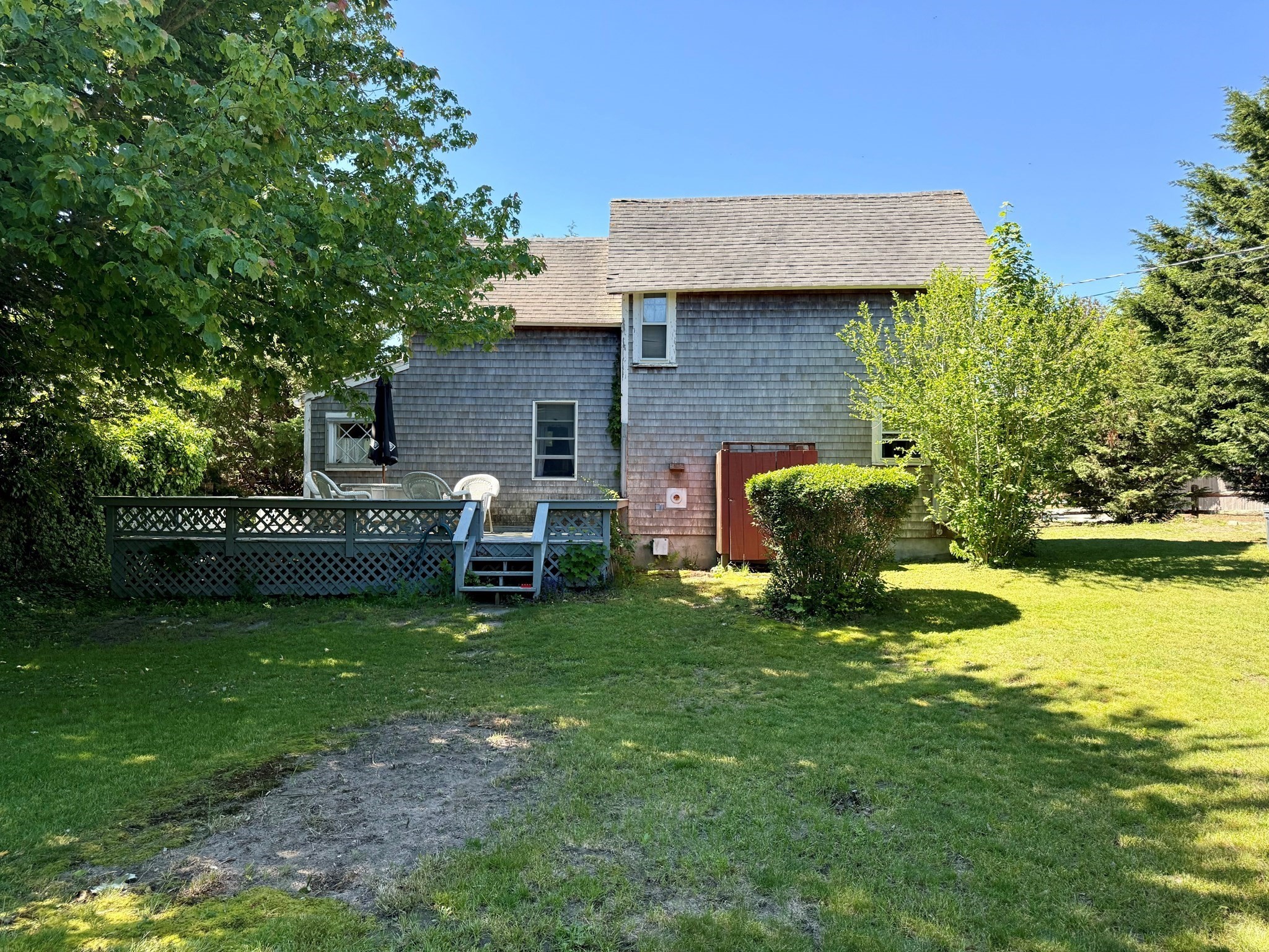 19 Perkins Avenue — photo