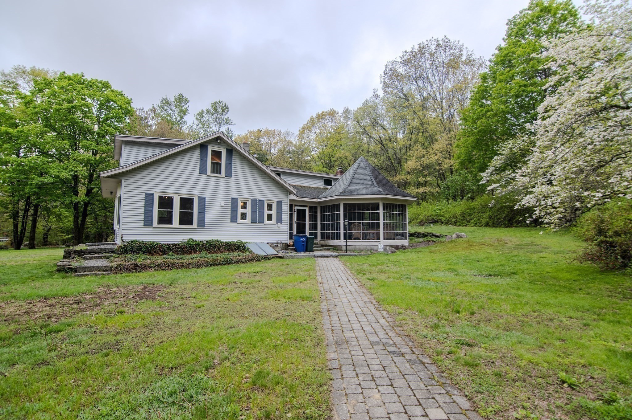 919 Chase Rd — photo