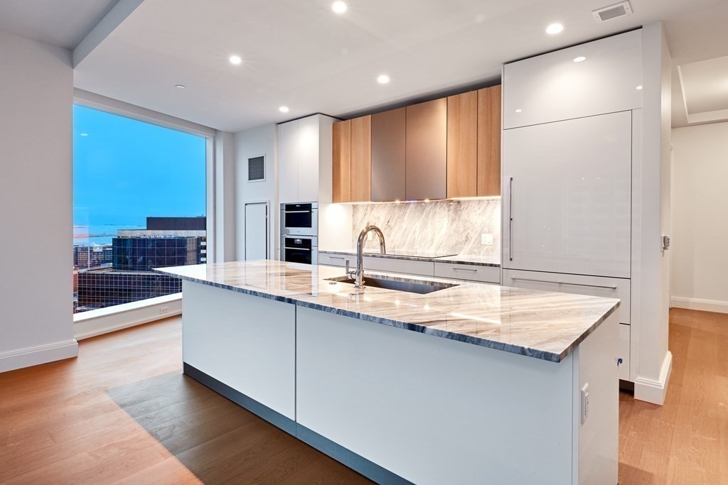 240 Devonshire Street #4512 — photo