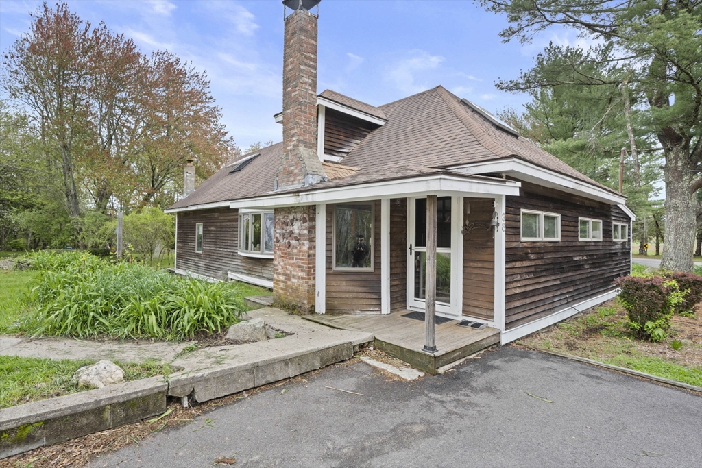 38 Popes Point Road, Carver, MA 02330