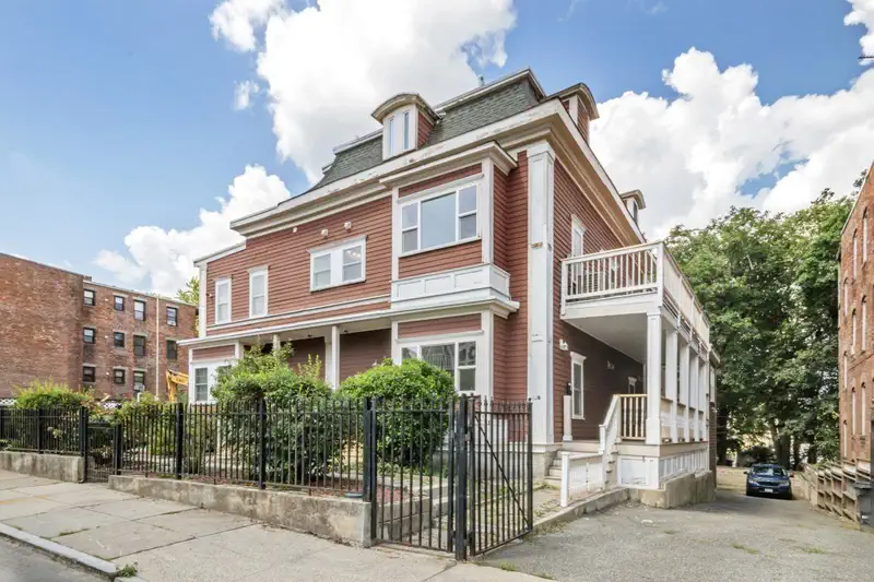 62 Clifford St #a — photo