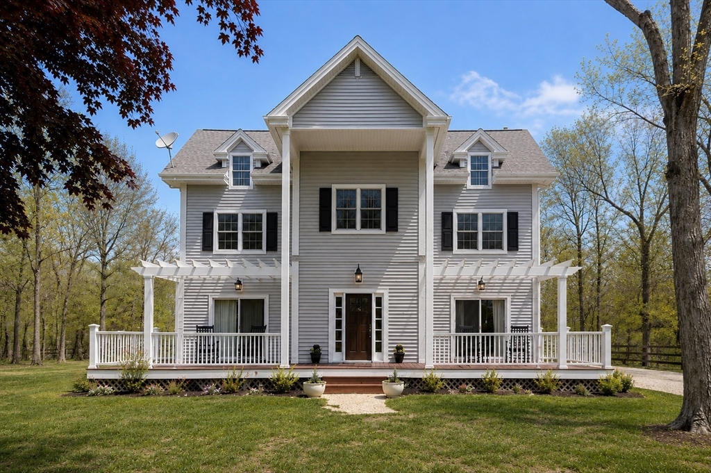 10 North Bog Road, Edgartown, MA 02539
