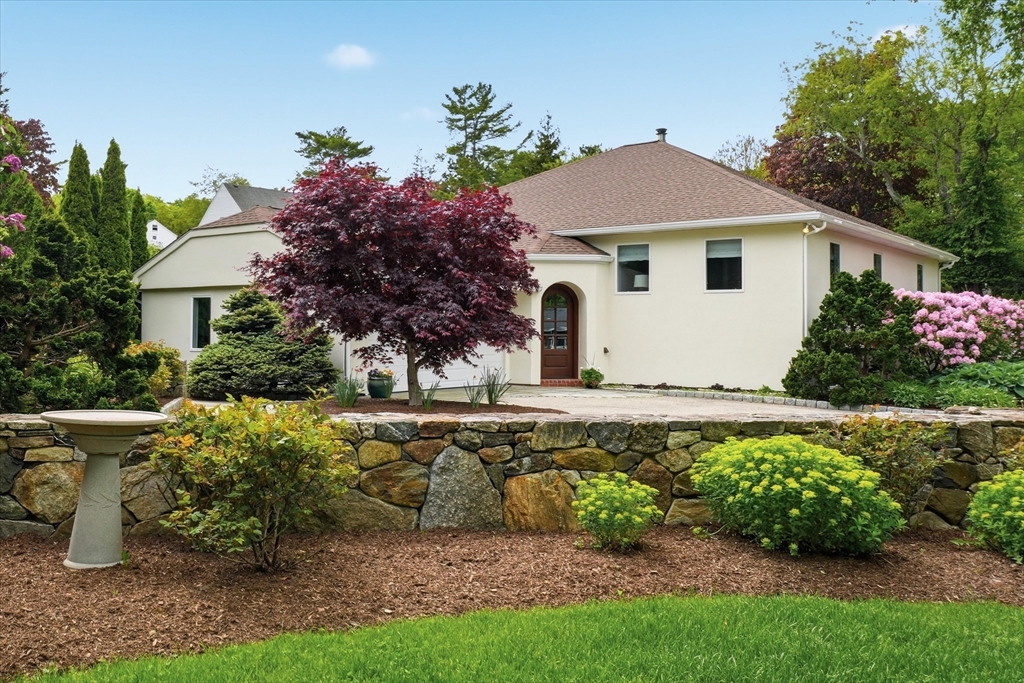 6 Victoria Road, Manchester, MA 01944 — photo 2