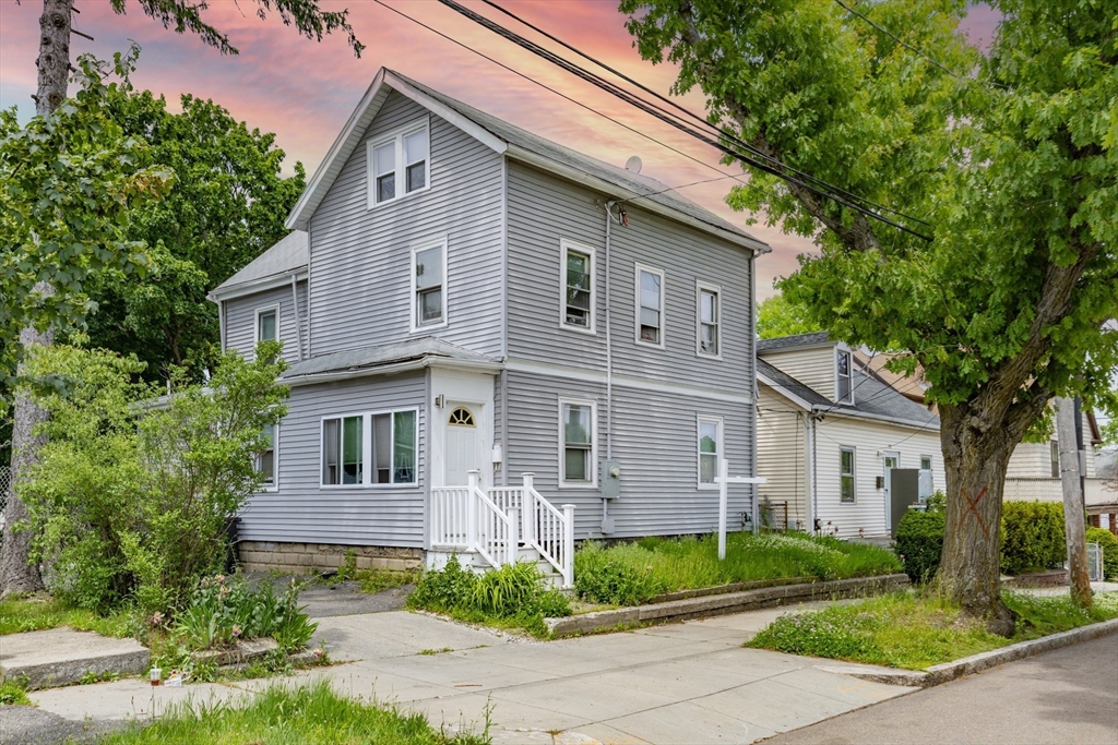 737 American Legion Hwy — photo