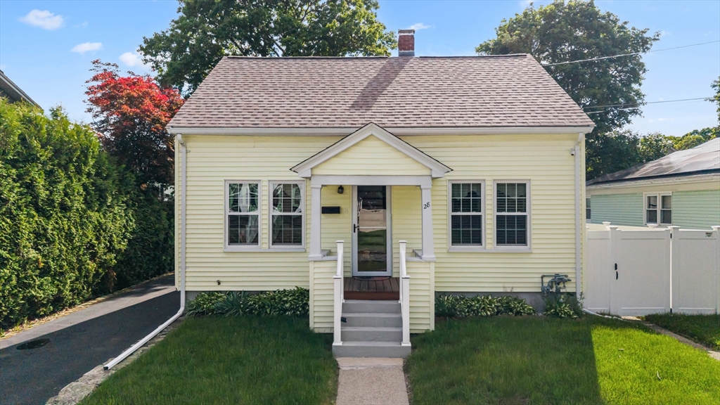 28 Spring Street, Webster, MA 01570