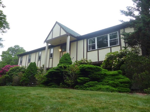 124 Hampton Rd — photo