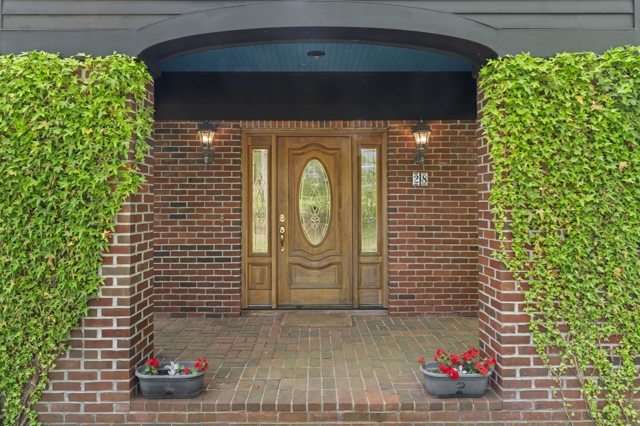28 Vincent Road, Mendon, MA 01756 — photo 2
