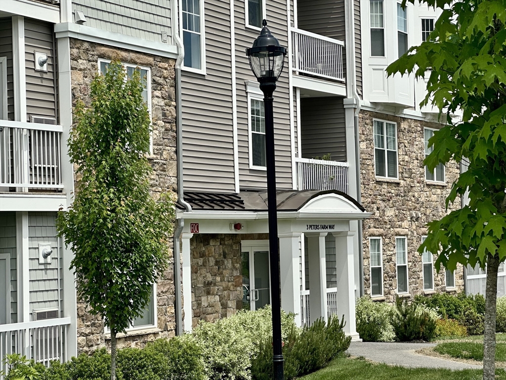 3405 Peters Farm Way #3405 — photo