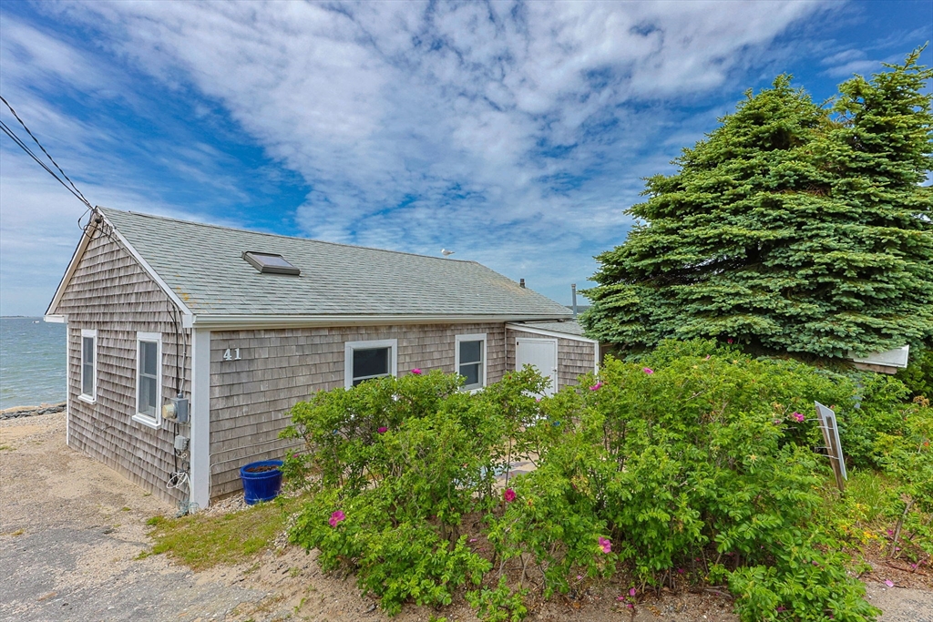 41 Seconsett Island Rd — photo