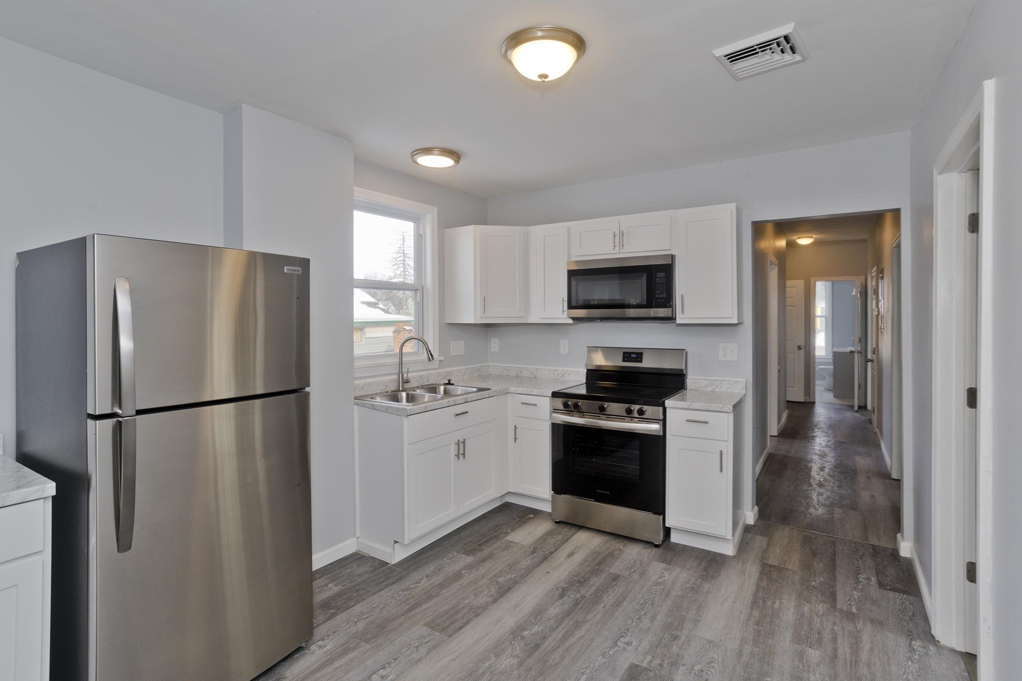 64 Thompson Street, Springfield, MA 01109 — photo 3