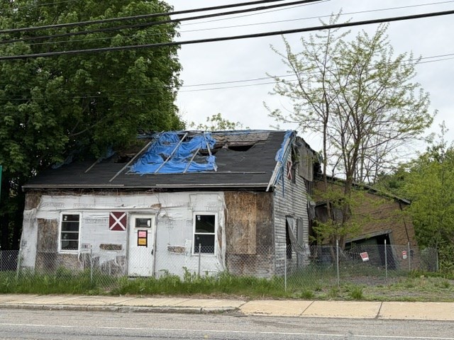 68 E Broadway — photo