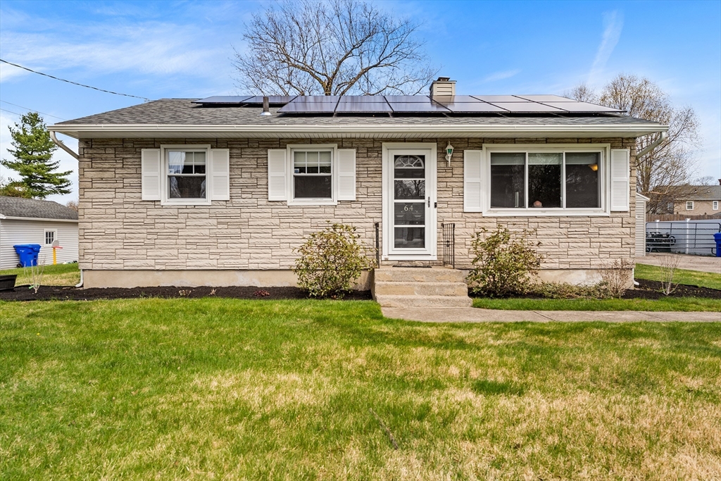 64 Rochford Circle, Springfield, MA 01128