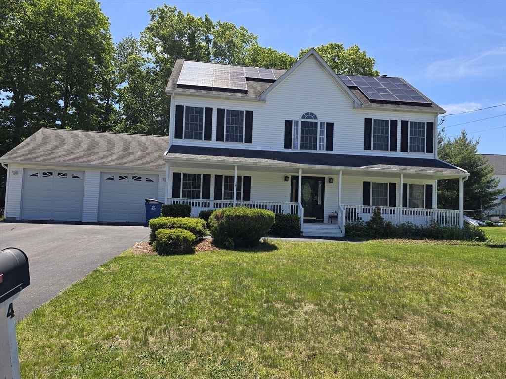 4 Panarelli Way — photo