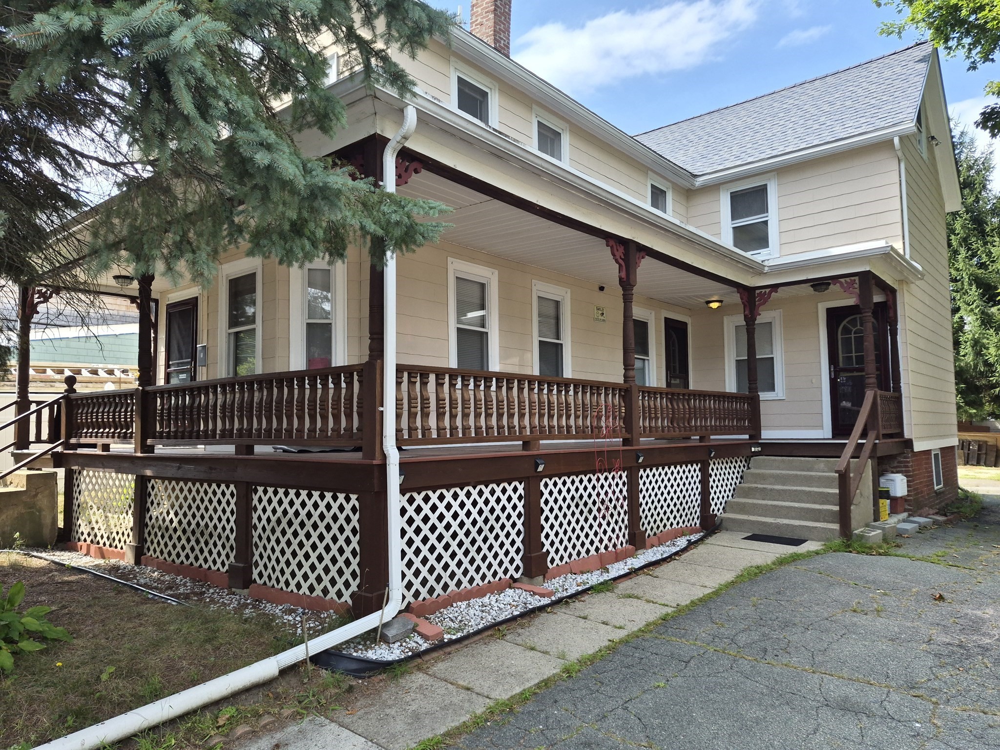 143 Chestnut St #1 — photo