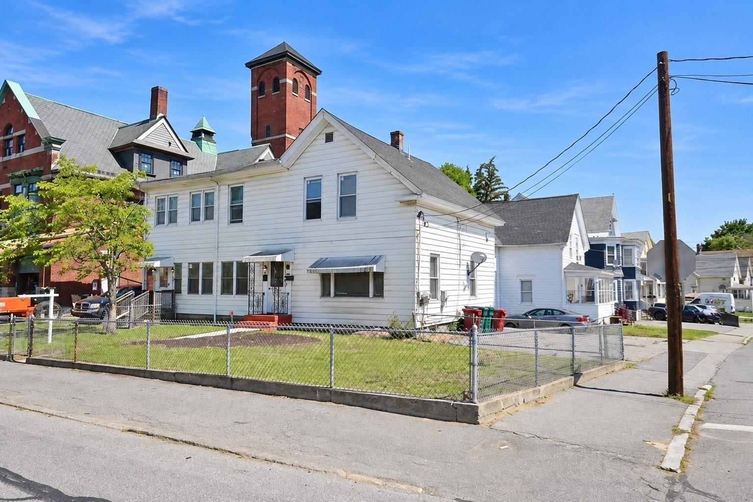 89 Mammoth Road, Lowell, MA 01854