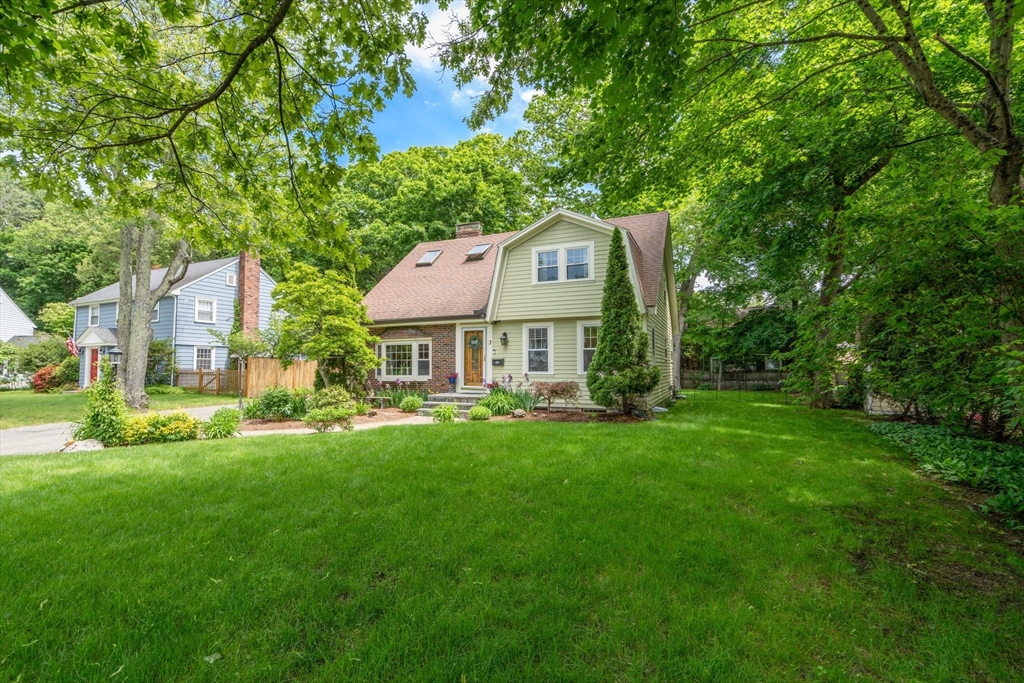 3 Berkeley Road, Wellesley, MA 02482 — photo 2