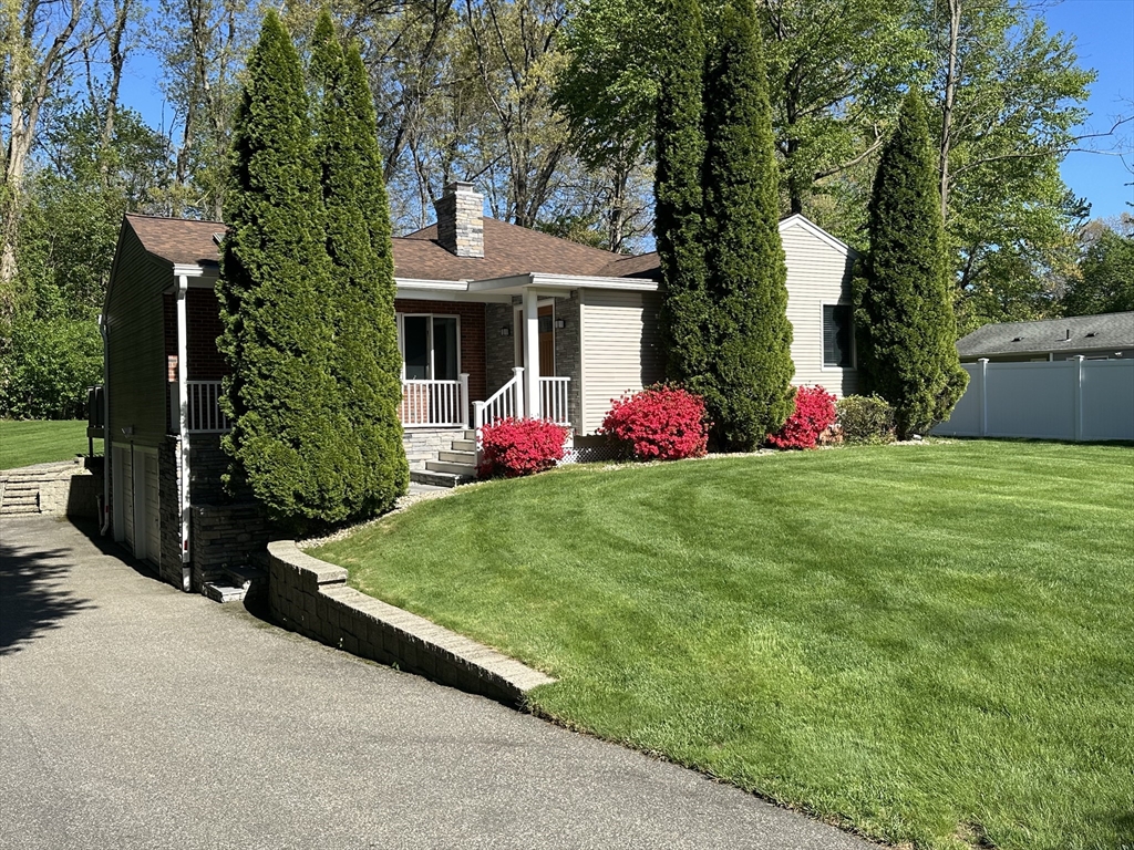 17 Pioneer Drive — photo
