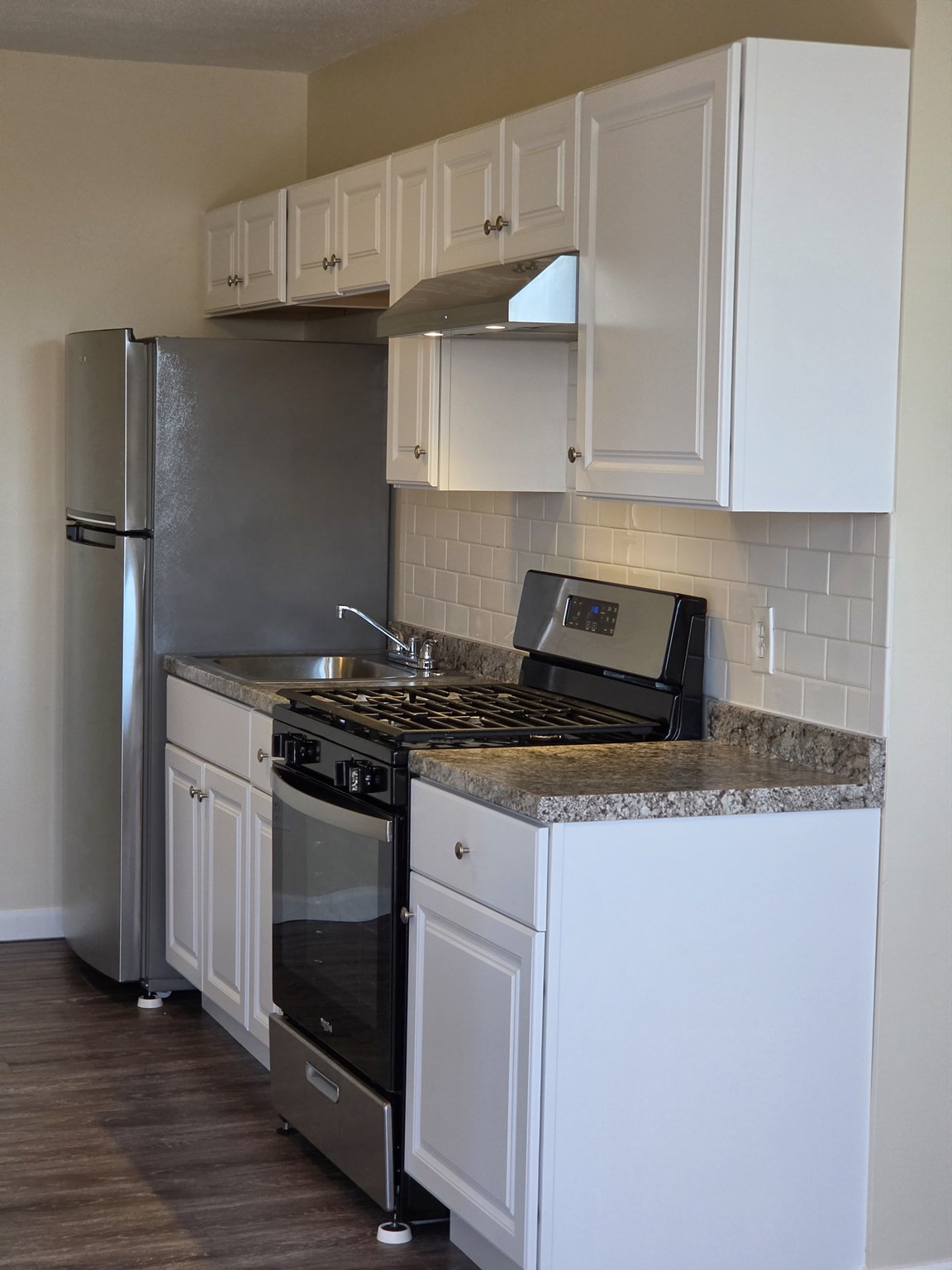 838 Western Ave #4 — photo