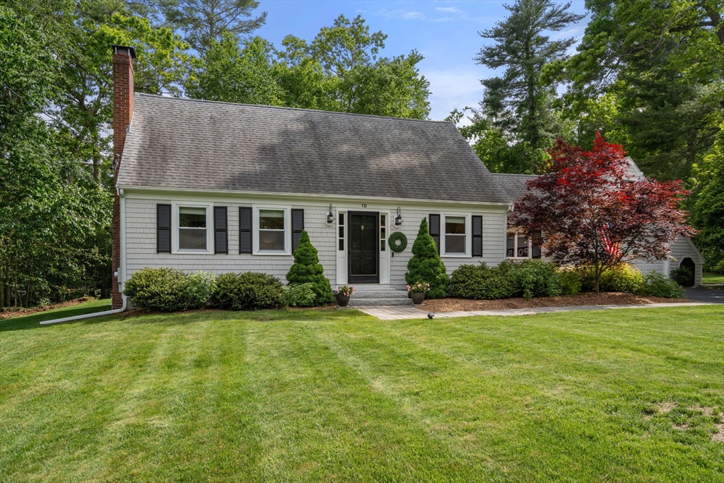 10 James Road, Hanover, MA 02339