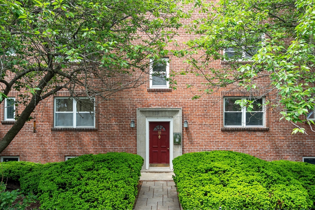 19 Alton Court # 1 — photo
