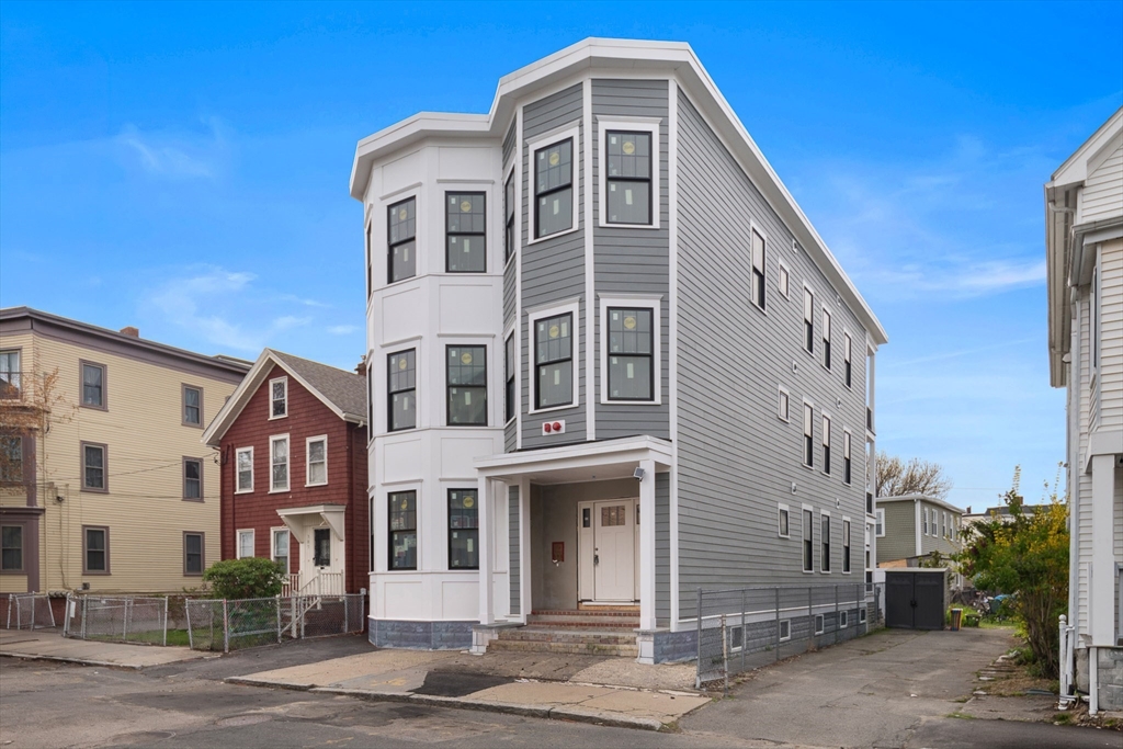 387 Norfolk St #2 — photo