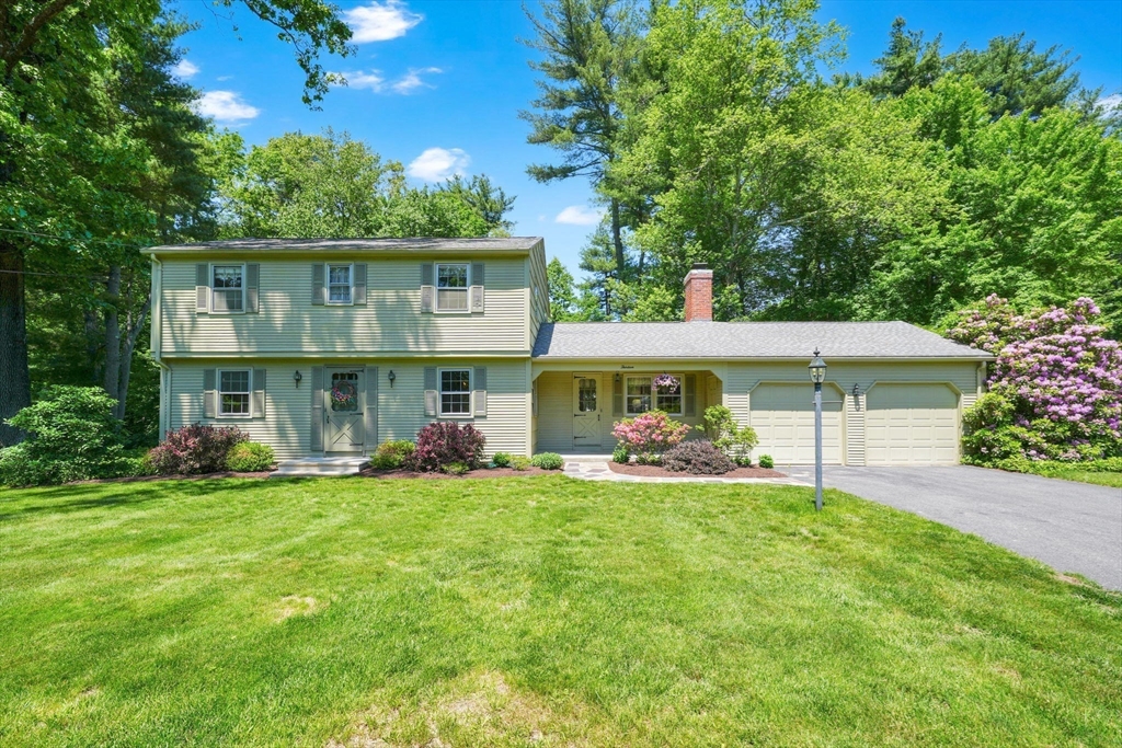 13 Pleasant View Road, Wilbraham, MA 01095